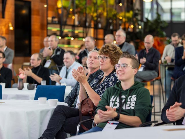 De zaal was meer dan goed gevuld met ondernemers met tweewielerwinkels en hun teams.