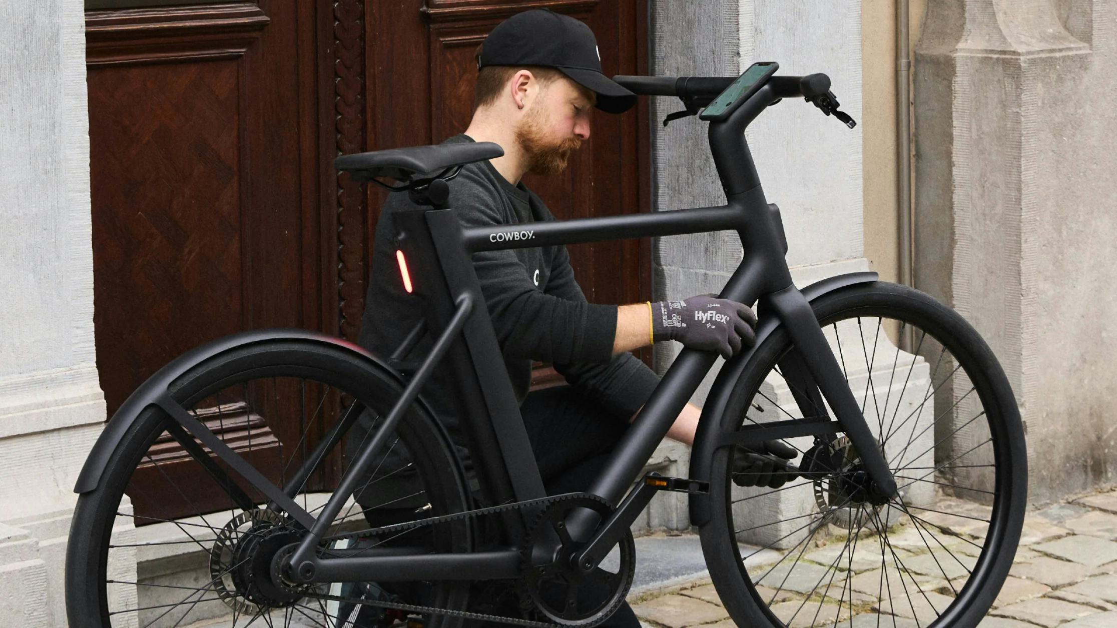 E-bikemerk Cowboy doorbreekt stilte en kondigt nieuwe financiering aan