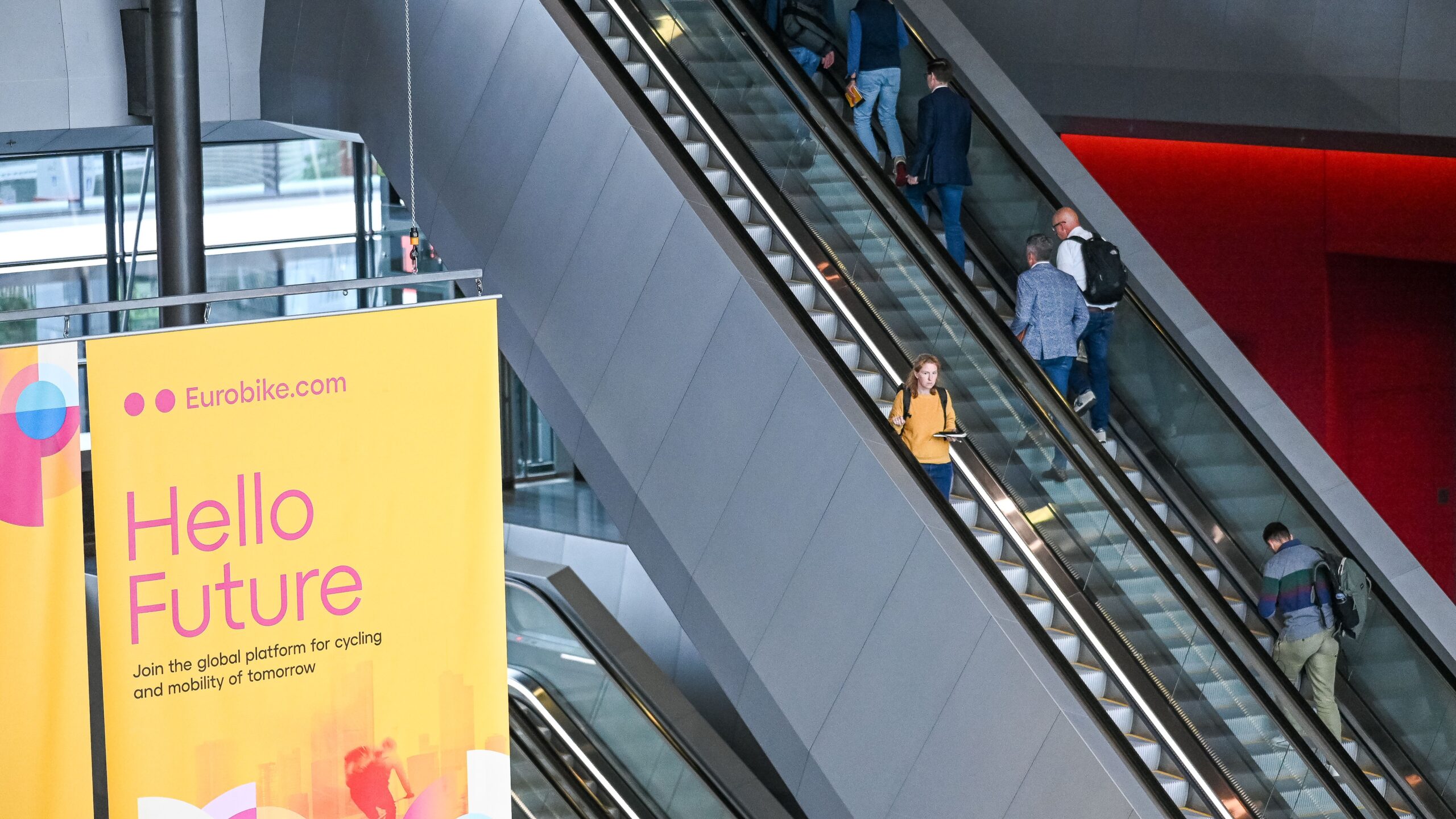 De Eurobike-beurs vond van 3 tot en met 7 juli plaats in Frankfurt. Het motto van het conferentieprogramma was 'Hello future. Hello transformation.' Foto: Messe Friedrichshafen GmbH/Silke Magino