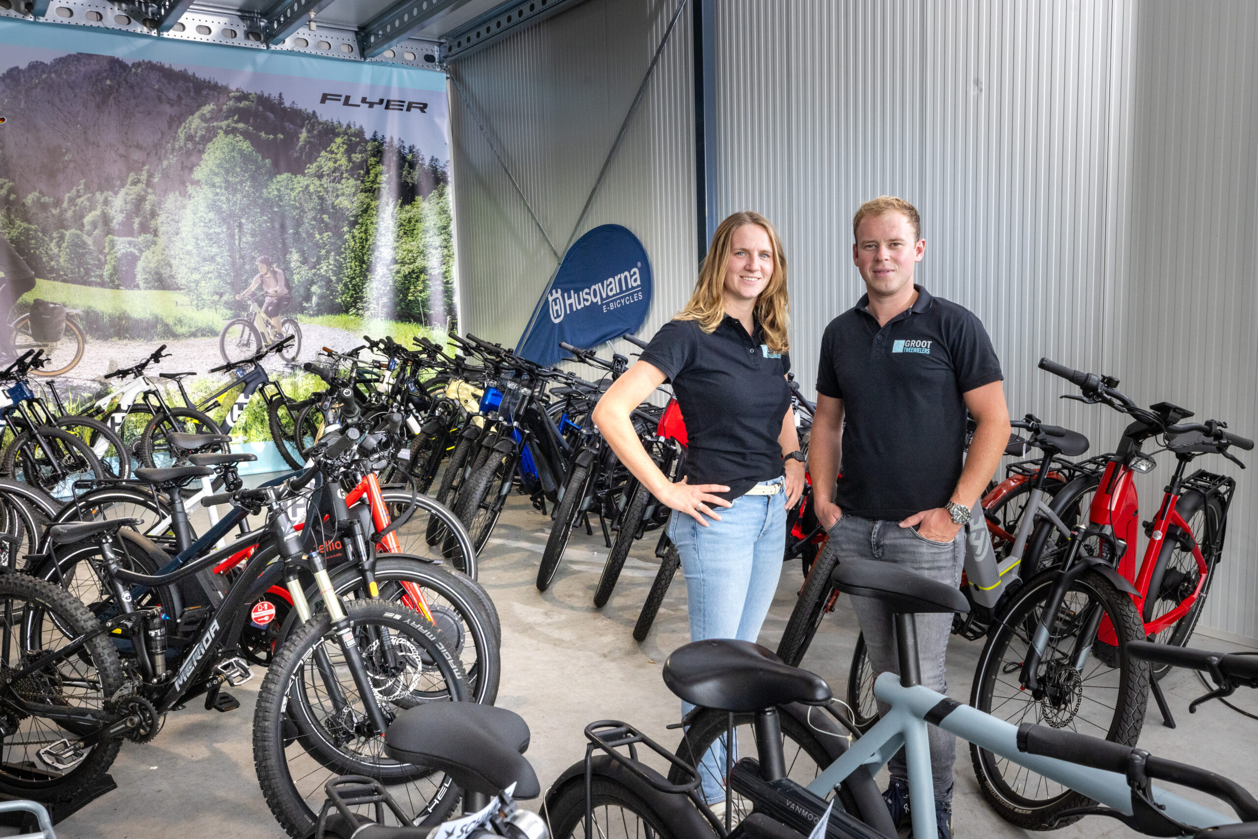 Iza van Bree en Robert Groot begonnen naast hun baan met het opkopen, opknappen en verkopen van tweedehands racefietsen.

Foto: De Groot Tweewielers.

