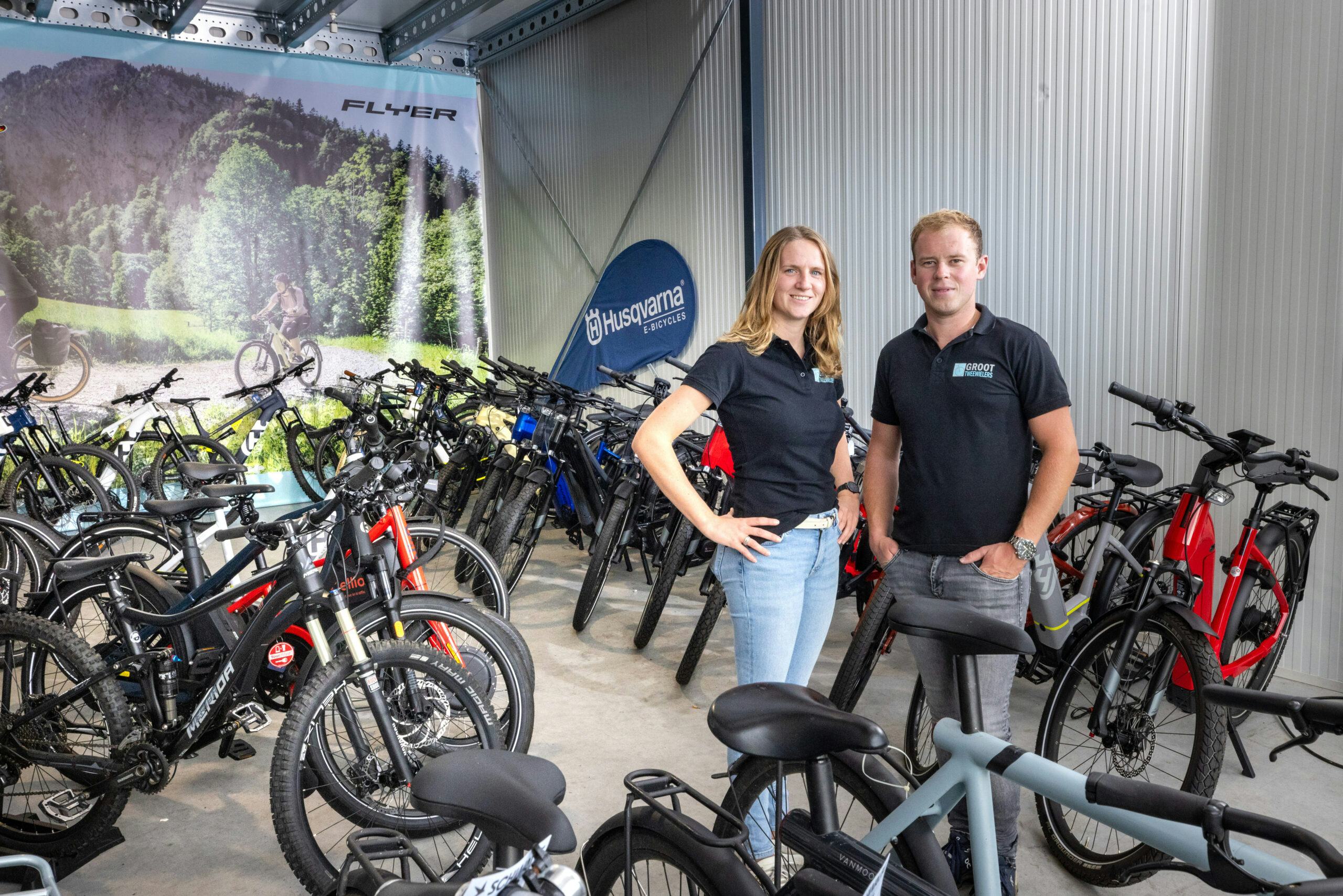 Iza van Bree en Robert Groot begonnen naast hun baan met het opkopen, opknappen en verkopen van tweedehands racefietsen.
Foto: De Groot Tweewielers.