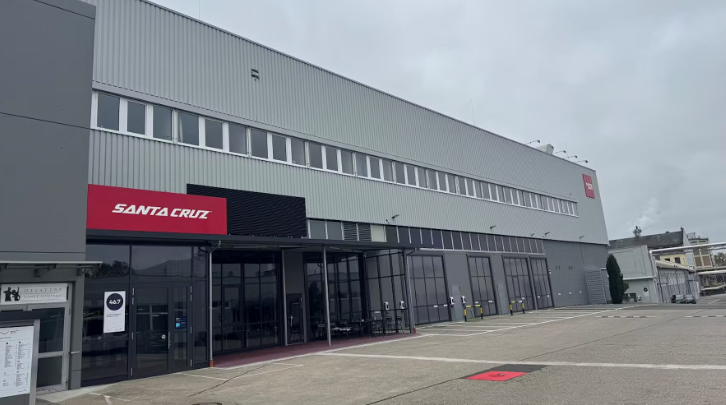 Pon Bike opende slechts twee jaar geleden de gloednieuwe productiefaciliteit in Mainz. (Foto mtb-news.de)