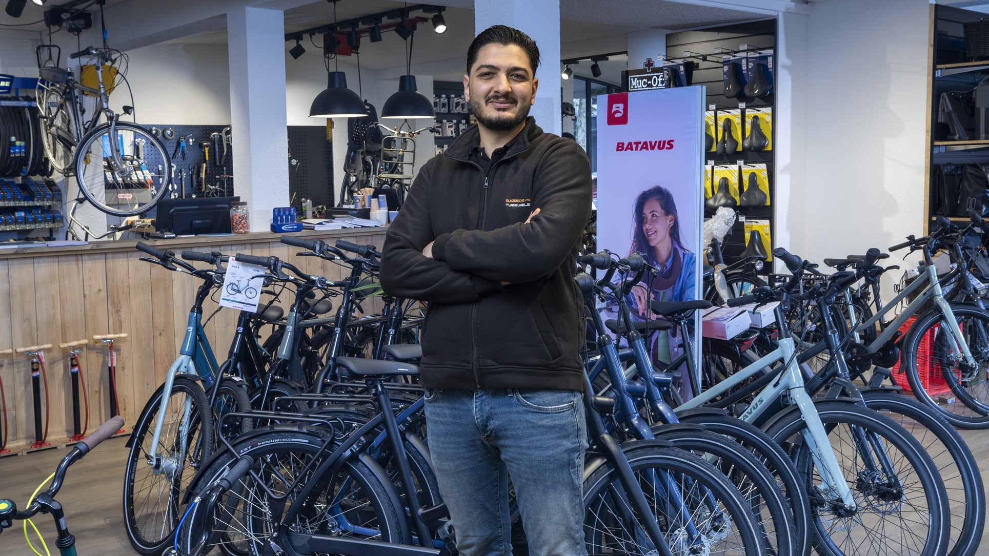 Memis Ozturk: “Ik ben blij met wat ik nu doe. Het is een mooi vak.” (Foto's: Koos Groenewold)
