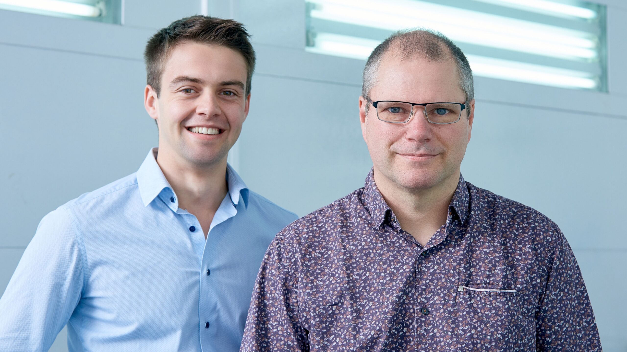Samen met Jorrit Heidbuchel is Tomas Keppens (rechts) de oprichter van Ellio. (Foto's: Ellio)