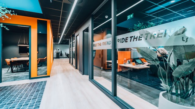 Op de kantoren van La Souris zitten de afdelingen dicht bij elkaar zodat de lijnen kort blijven. Foto: La Souris