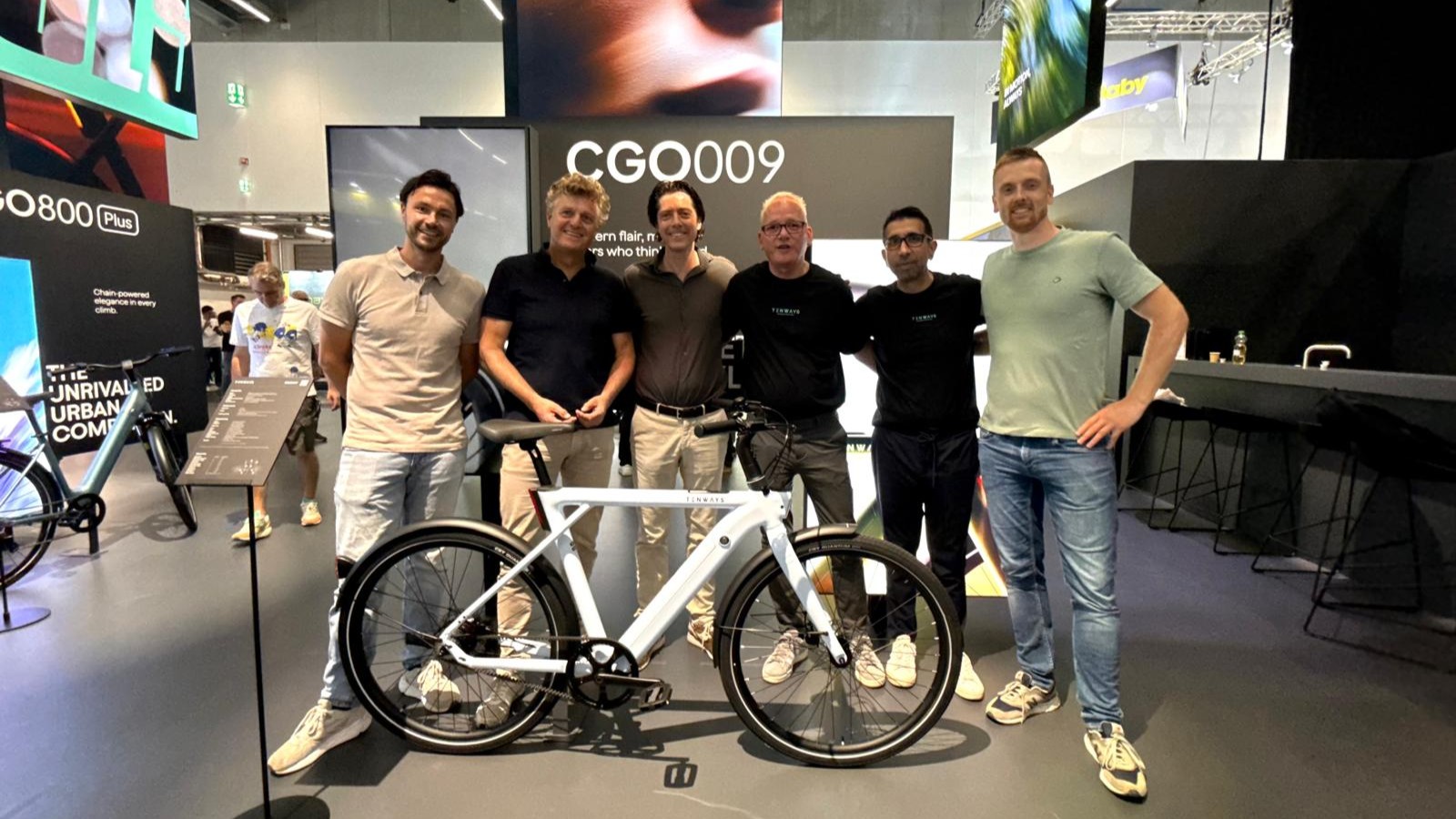 Het team van DRG en Tenways op de Eurobike. 