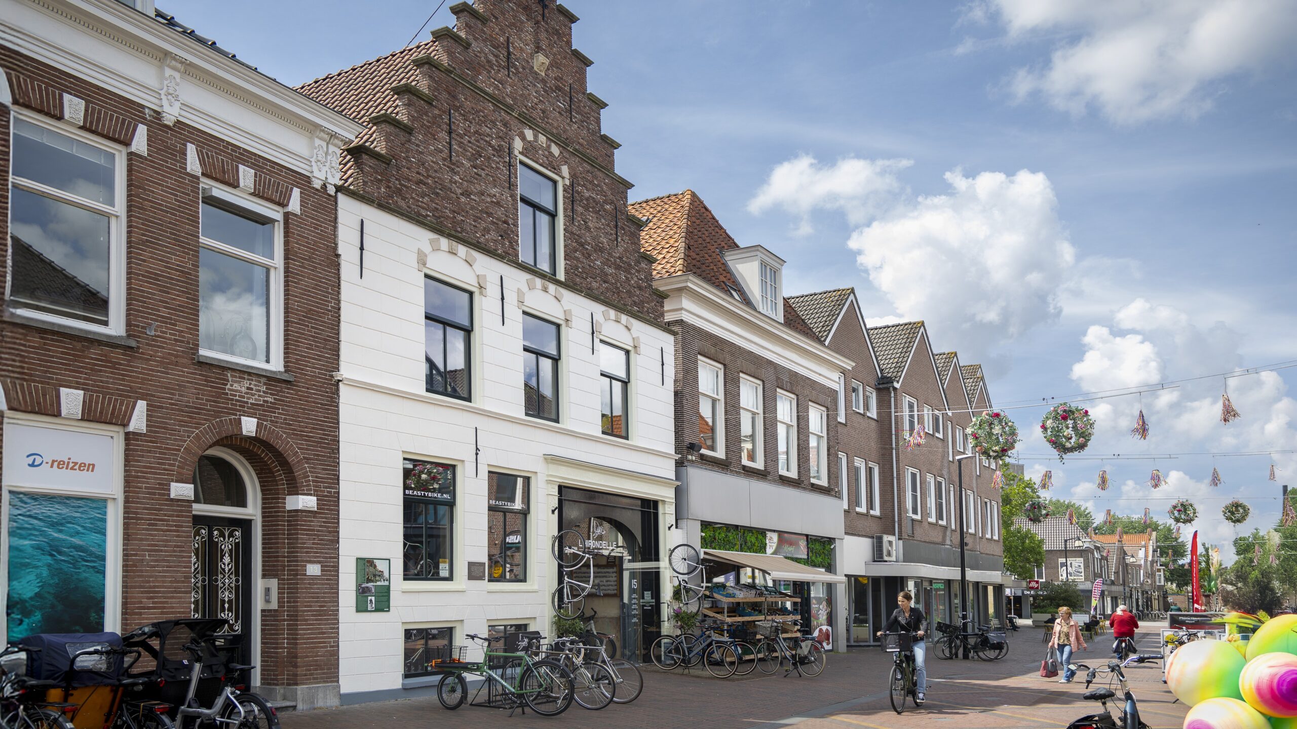 Het vierhonderd jaar oude pand van L'Hirondelle in Meppel. Foto Koos Groenewold