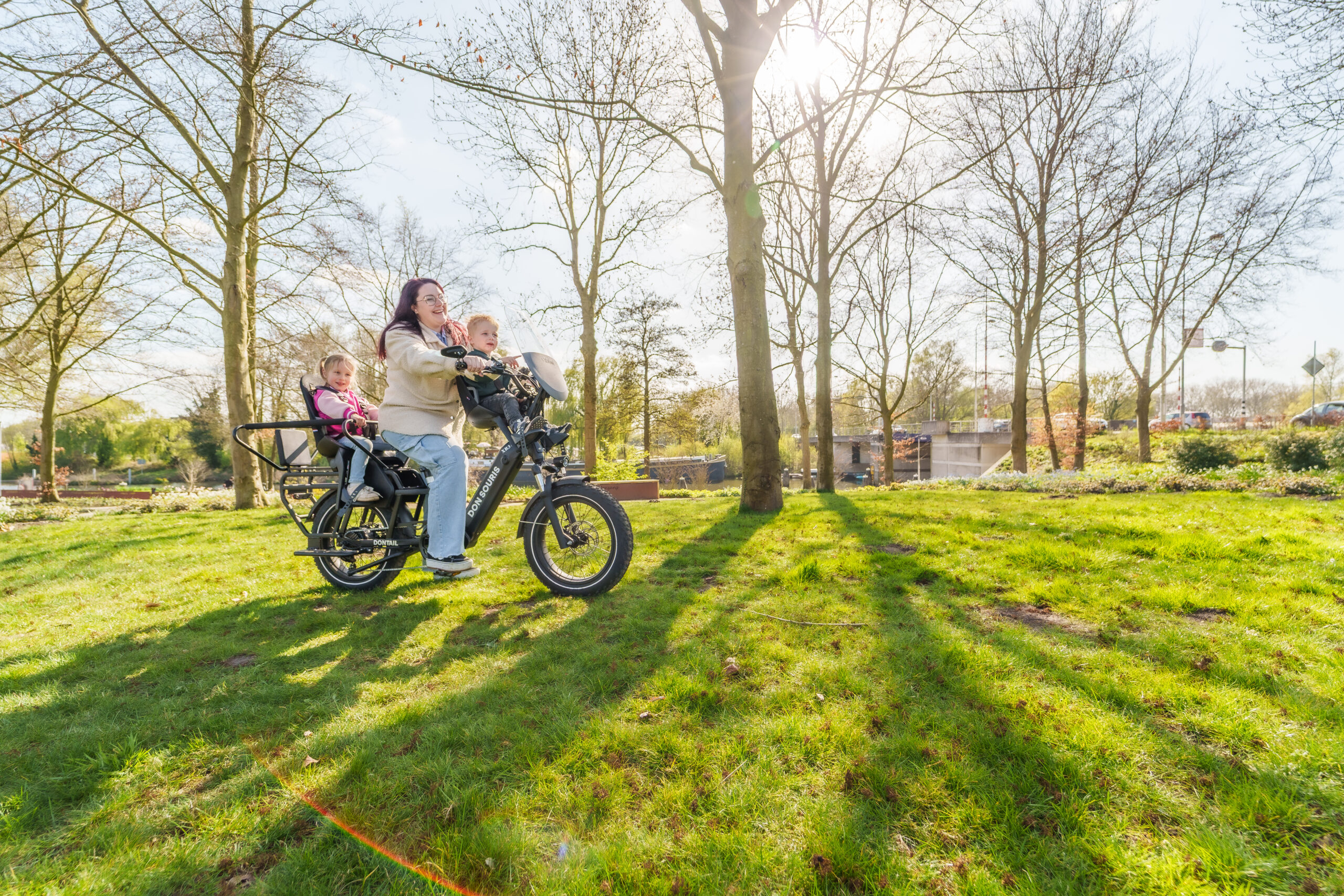 De longtail Don Tail: “We kijken altijd naar opkomende trends, waar is in de mobiliteit behoefte aan? Dit zie ik als opkomende trend, de Don Tail is een combinatie van een longtail met een fatbike.”