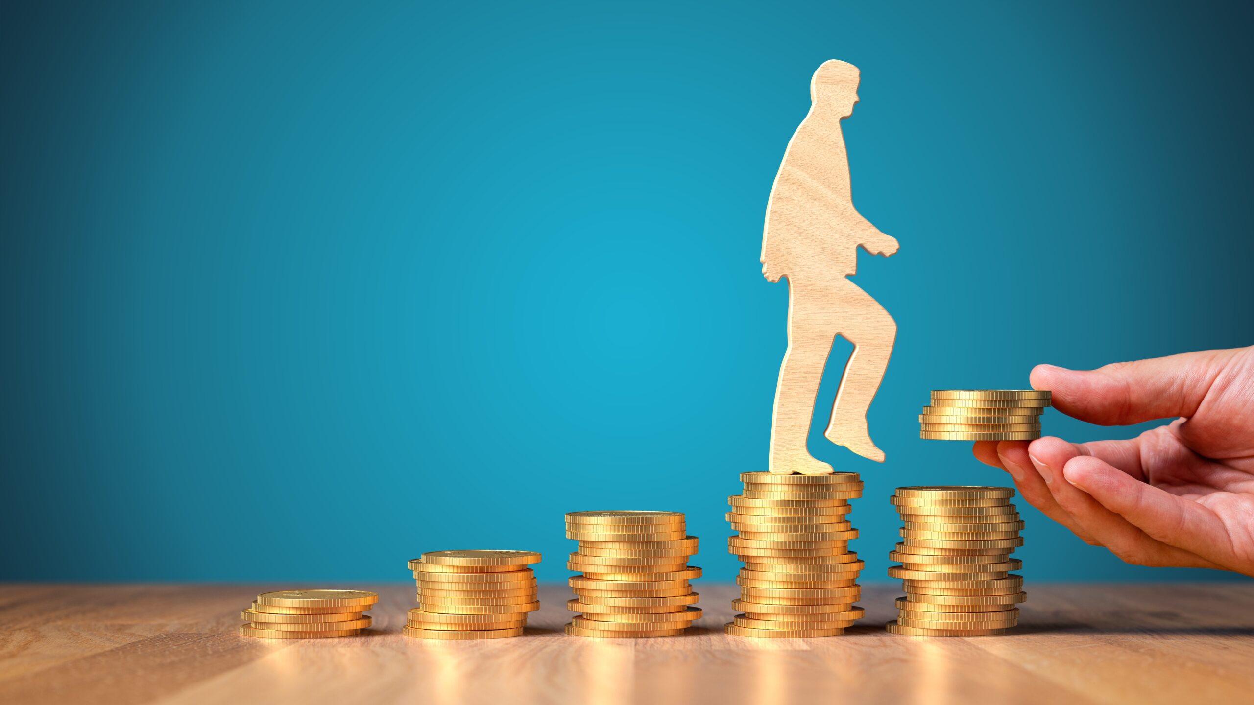 Return on investment and growing savings income concept