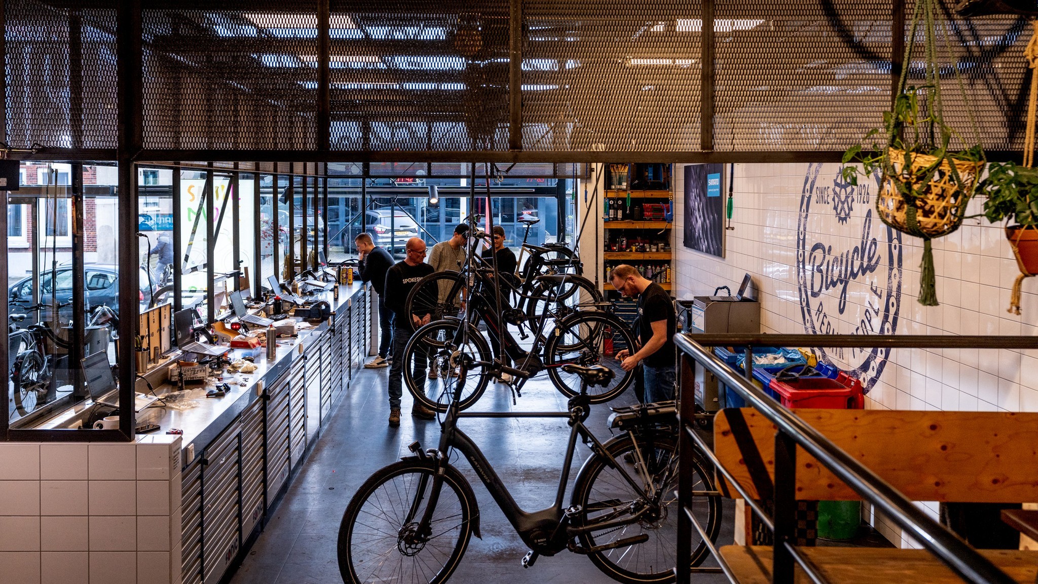 Inkijkje in de werkplaats. (Foto: Landewé)