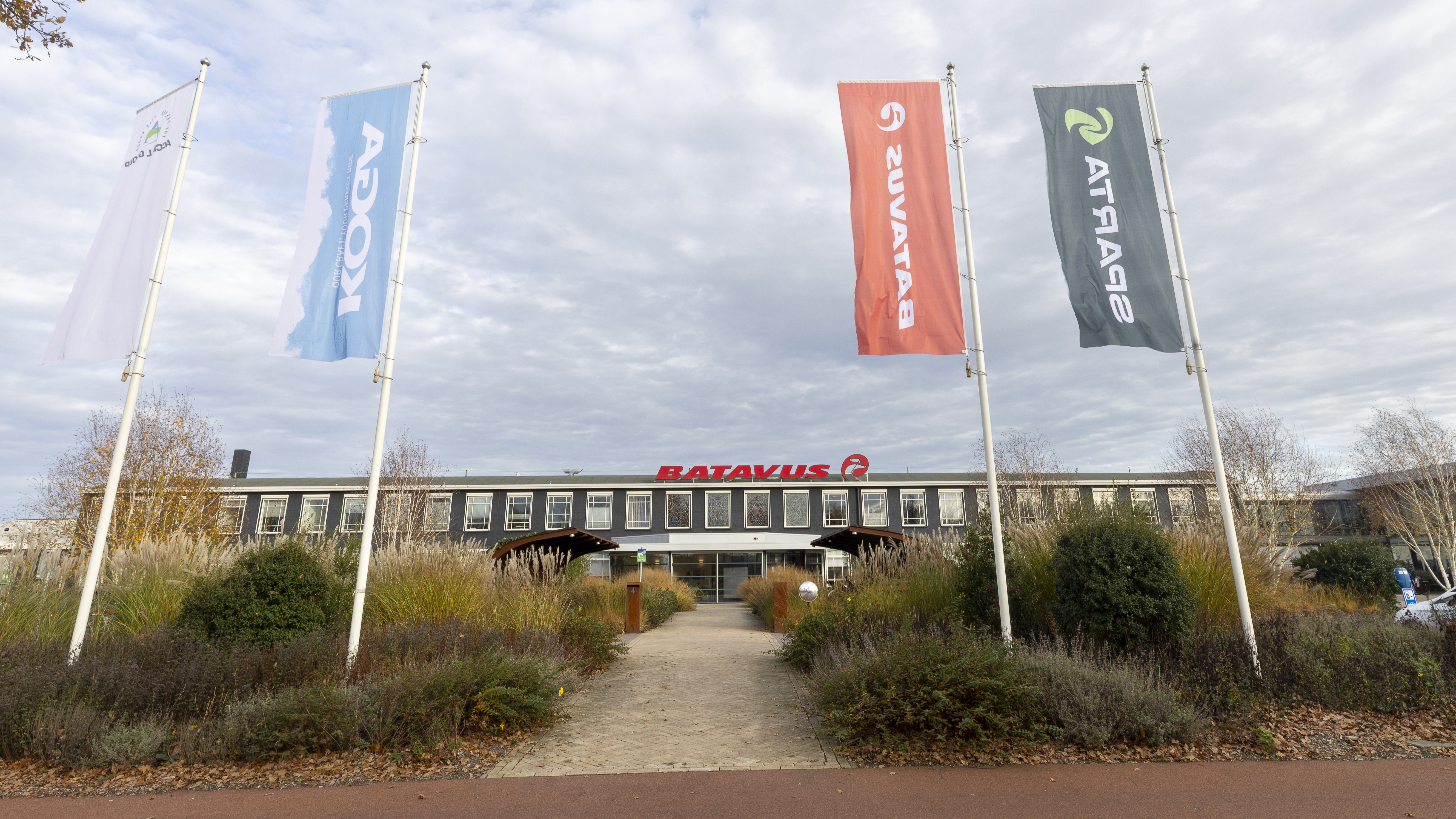 In december rolden de laatste fietsen van de productielijn in Heerenveen, waarmee een einde kwam aan meer dan een eeuw fietsproductie in Nederland. In 2026 zal de volledige productie van Accell Group in Hongarije plaatsvinden. (Foto: Koos Groenewold)