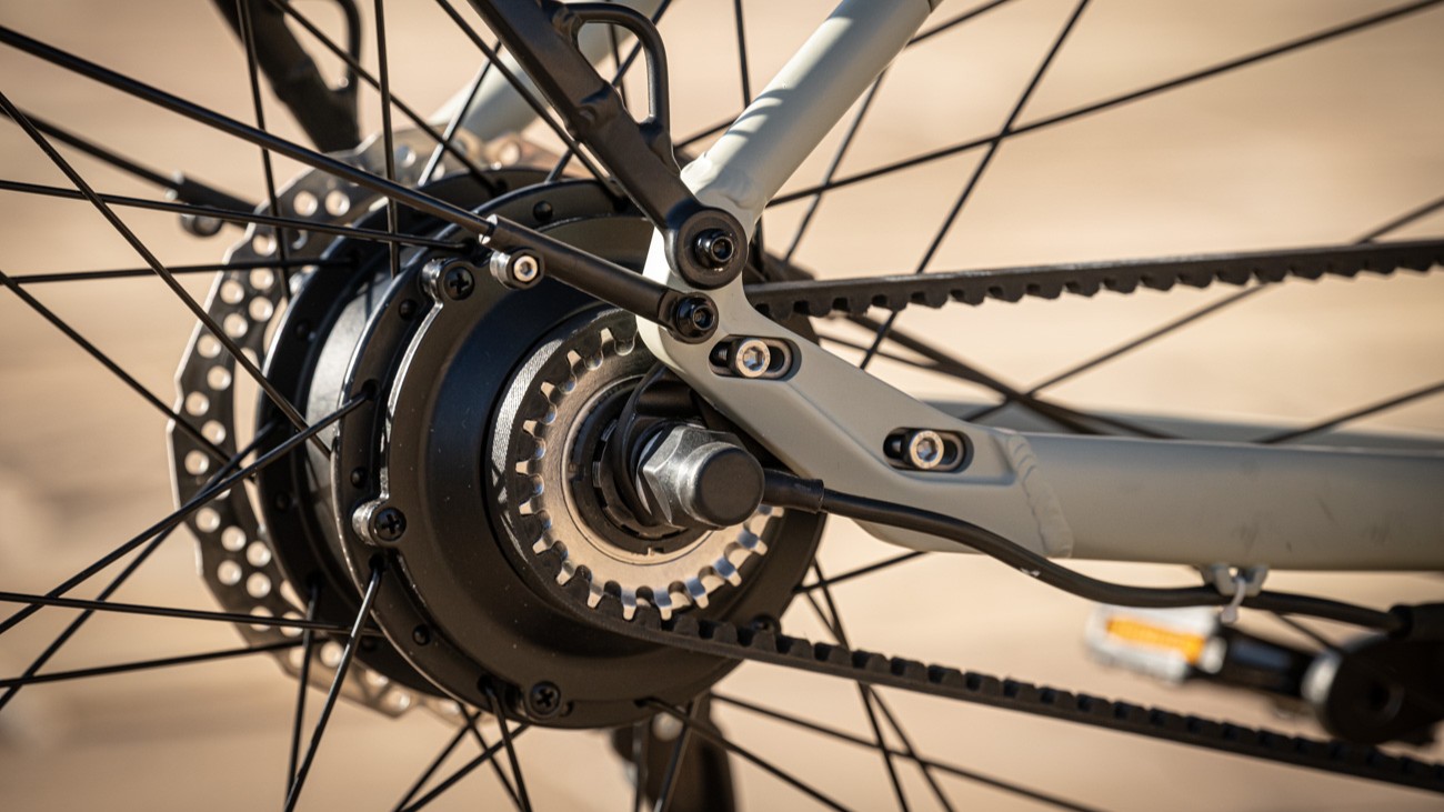 Dankzij de compacte architectuur krijgen fietsontwerpers meer vrijheid in framegeometrie, wat zorgt voor een strakke integratie. (Foto Ananda)
