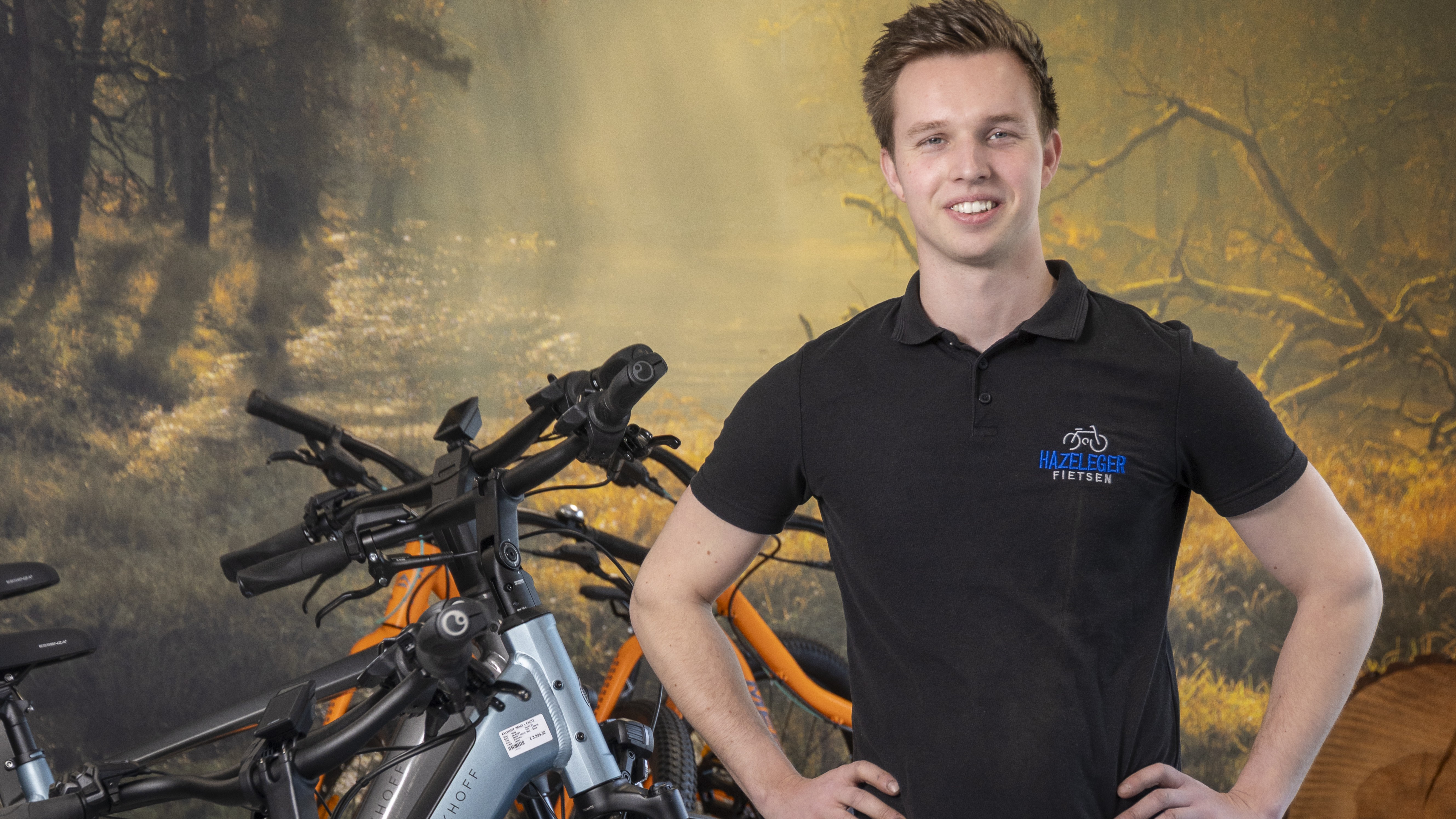 Jan Hazeleger kreeg al snel het vertrouwen van klanten kreeg. "Als je goed werk levert, gaat dat vanzelf rond. Het is bijzonder dat mensen je vrij snel het vertrouwen geven om bij je een fiets te kopen, terwijl het toch om een relatief duur product gaat.” (Foto's Koos Groenewold)